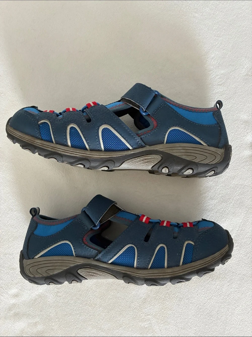 Merrell Kids Navy Blue and Red Closed-Toe Water Sandals
